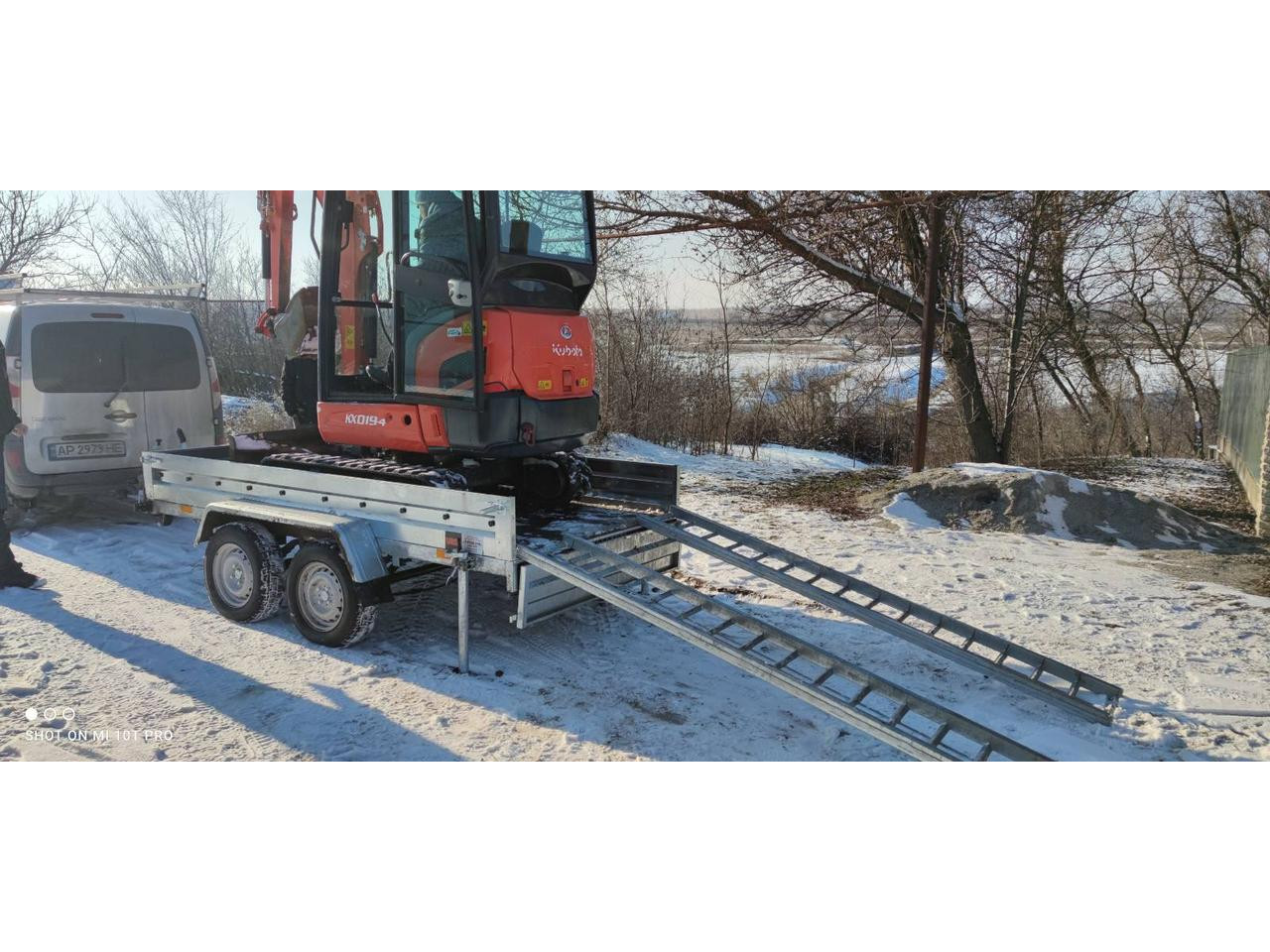 Причіп оцинкований для екскаватора, навантажувача, міні трактора 3000х1500х300 з гальмівною системою