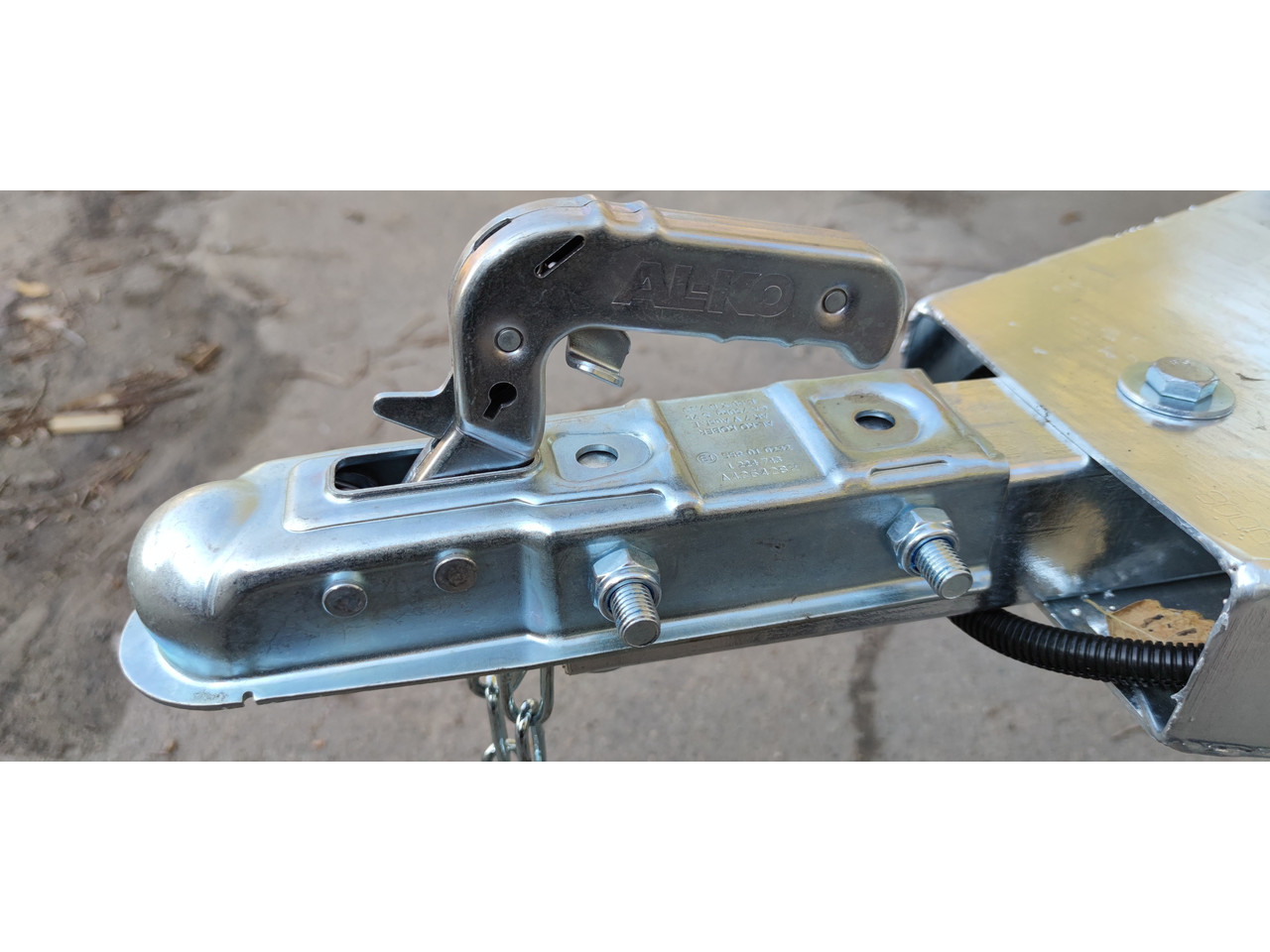 Зчіпне Alko 750 кг квадрат 60