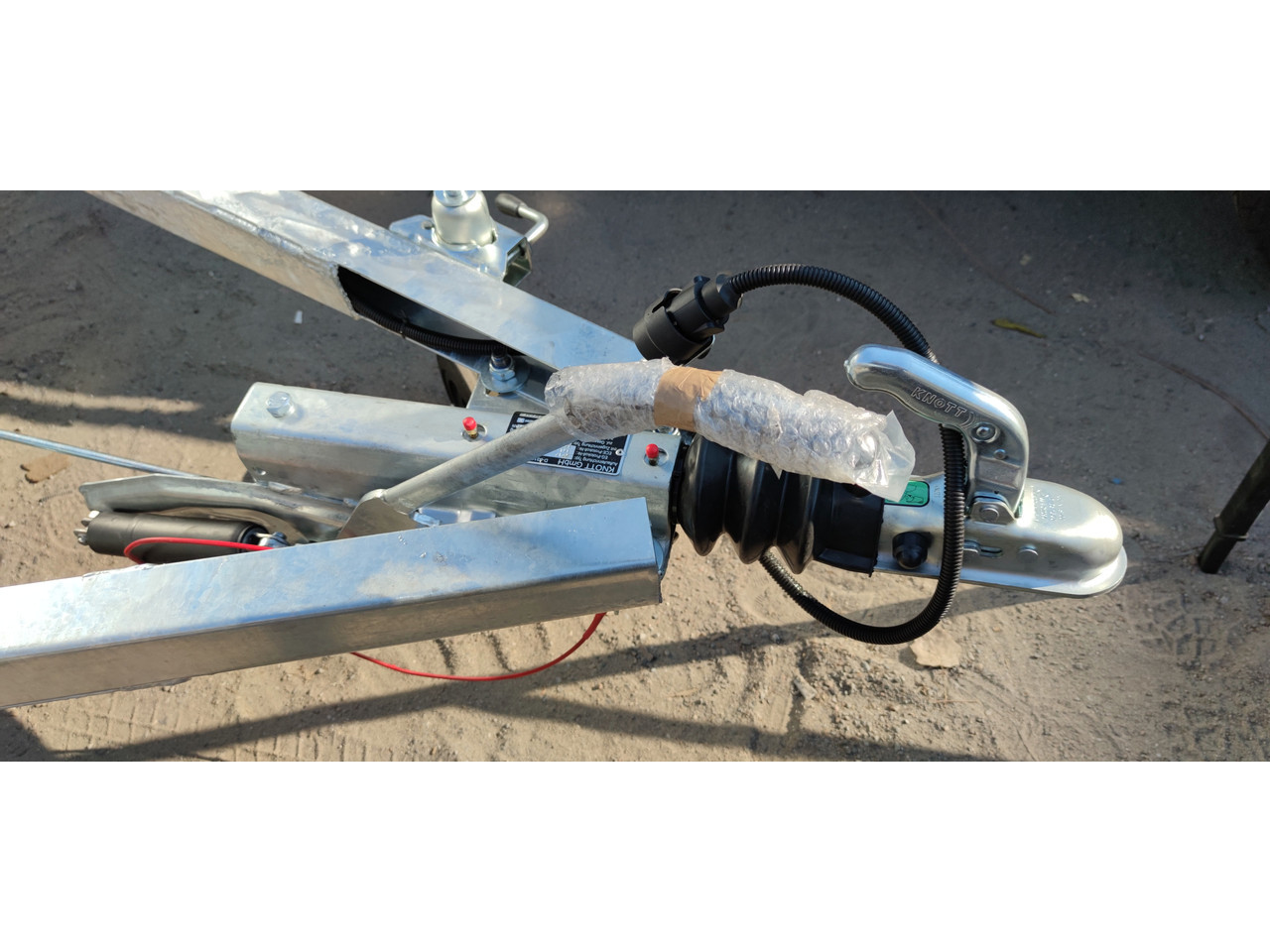 Гальма накату 2700 кг, 3000 кг, 3500 кг AL-KO Knott