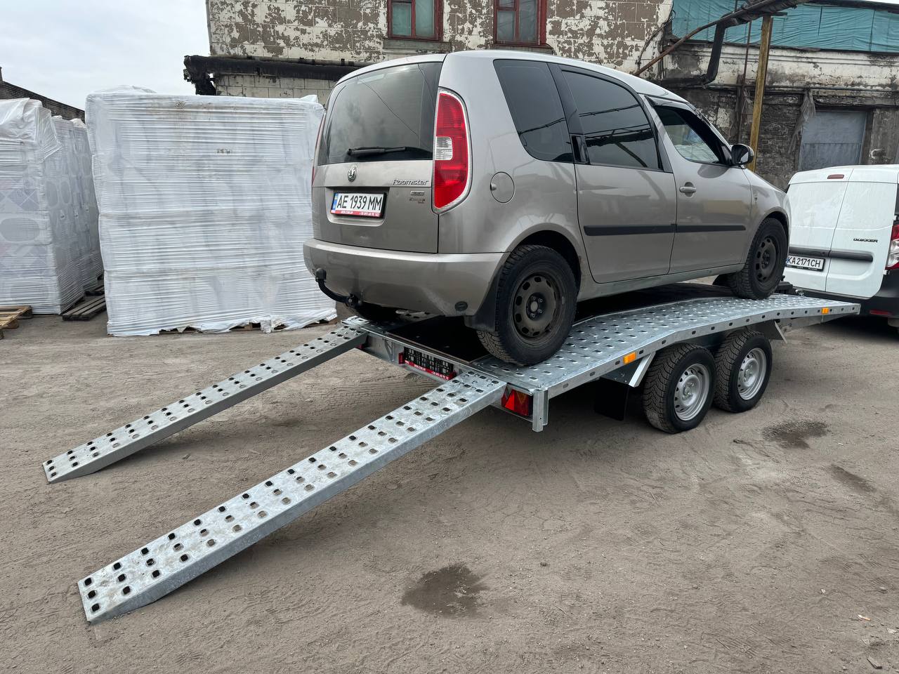 Лавета, евакуатор для багі, 3-х квадроциклів 3600х2000, двохосний