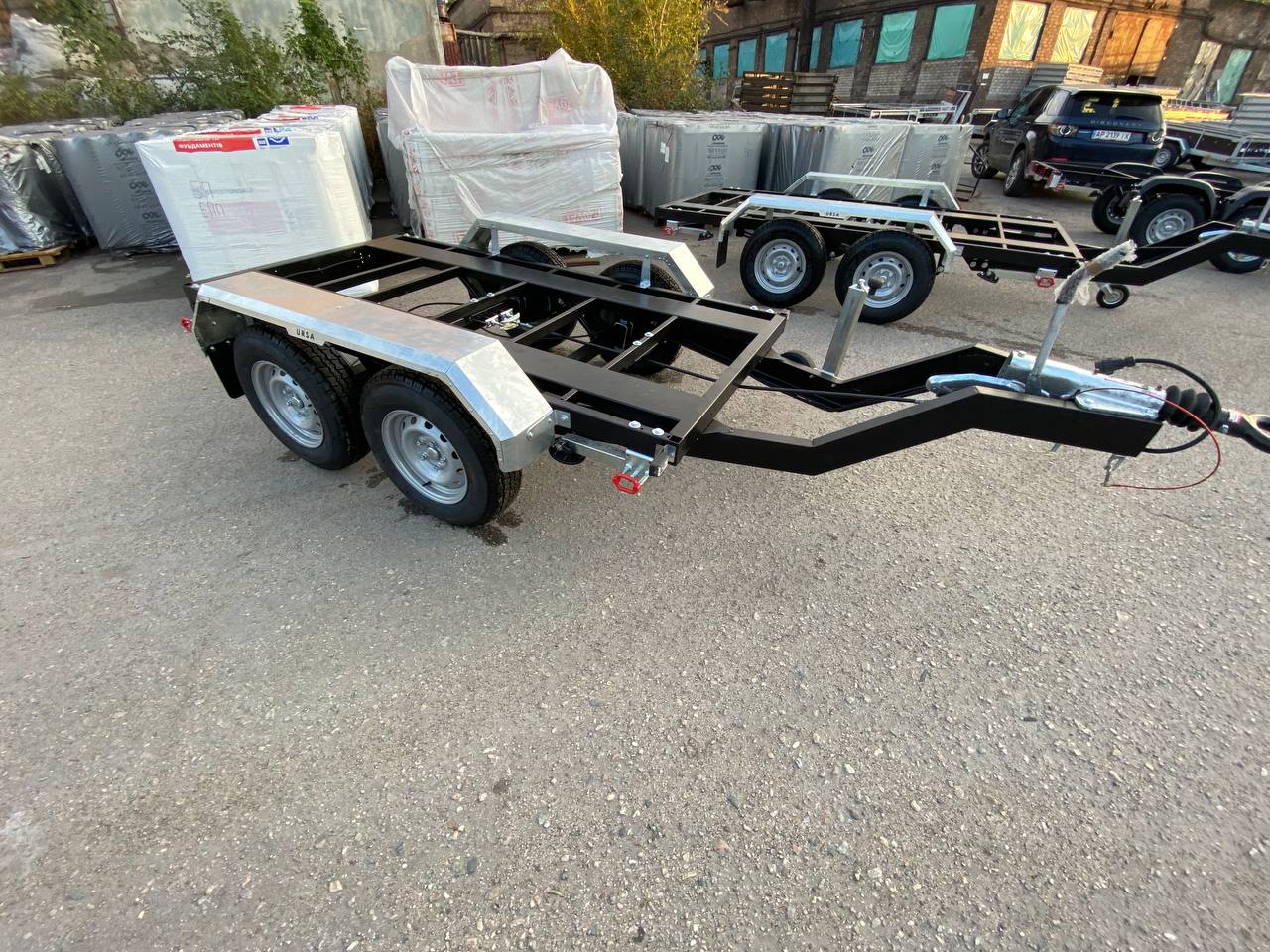 Прицеп под генератор для грузового авто 2560х1250 двухосный с тормозной системой